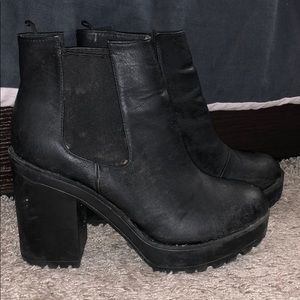 H&M Chunky Heeled Bootie